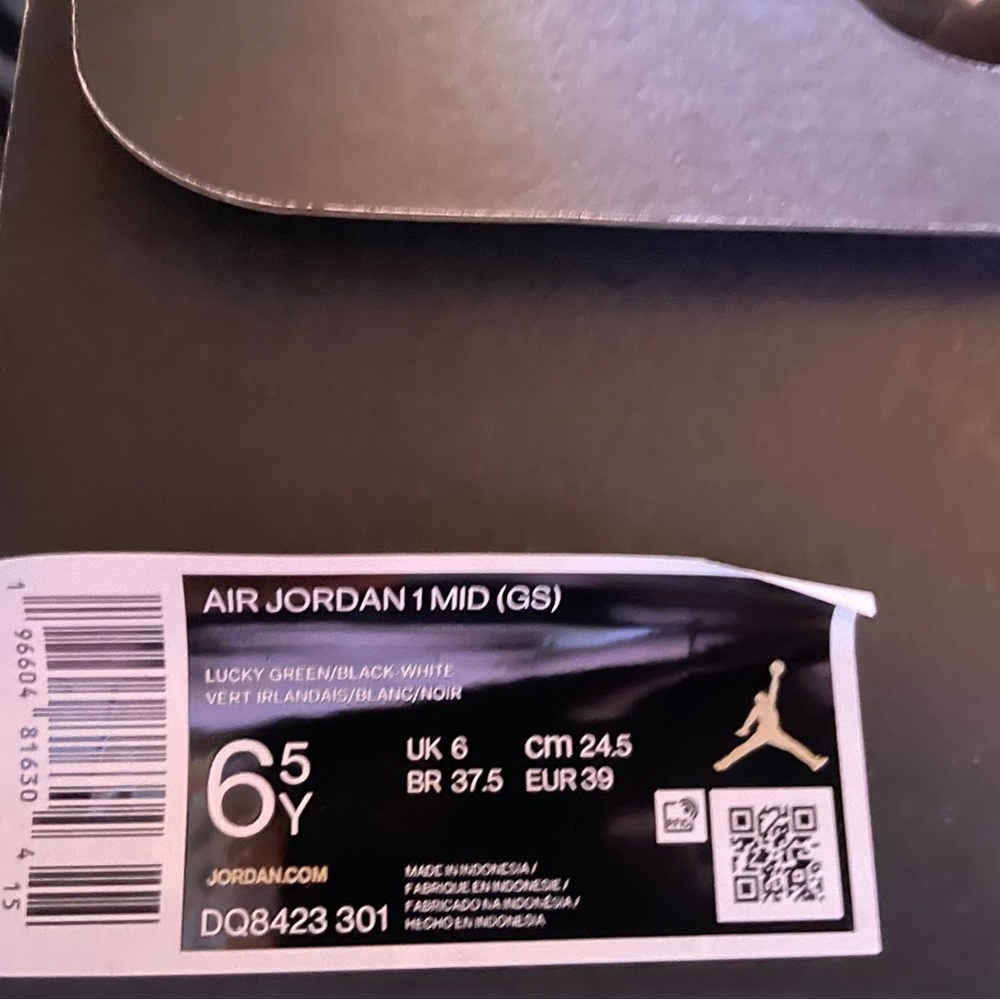 Jordan 1 Lucky Greens Size 6.5 - Picture 6 of 6